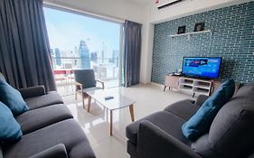 Stayawesome Homestay At Regalia